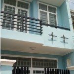 Nhà Sổ Hồng Riêng sau bến xe buýt Hiệp Thành đi vào 300m. 4mx10m, nở hậu 5m