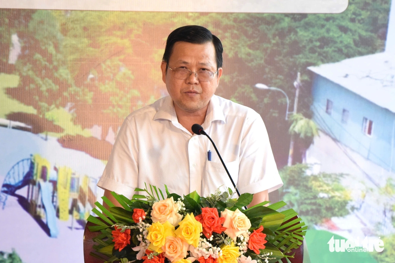 Ông Phan Phương Bình, Phó chủ tịch UBND phường Trung Mỹ Tây, phát biểu tại buổi lễ