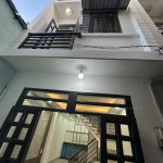 Nhà 2 lầu Gần siêu thị Metro Quận 12